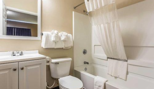 Double Room with Two Double Beds - Non-Smoking