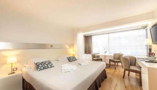 Deluxe Double Room with Free Spa Access