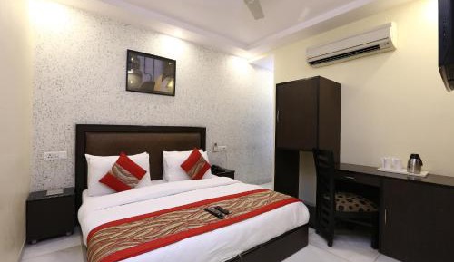 Compact Room