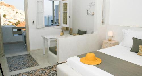 Luxury Studio with View (4 Adults)