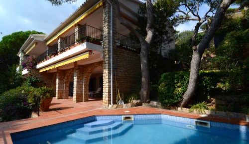 Villa with Sea View