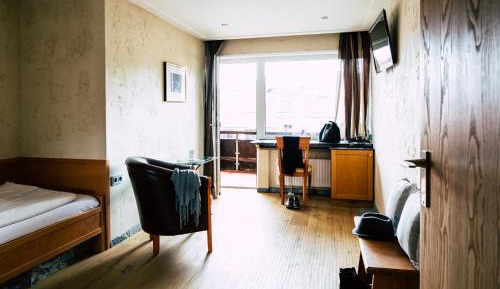 Deluxe Single Room