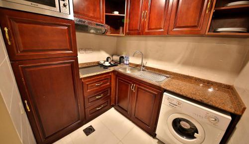 Deluxe One-Bedroom Apartment - Double Bed