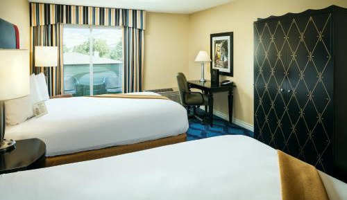 Deluxe Queen Room with Two Queen Beds