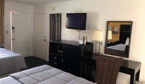 Standard Double Room with Two Double Beds