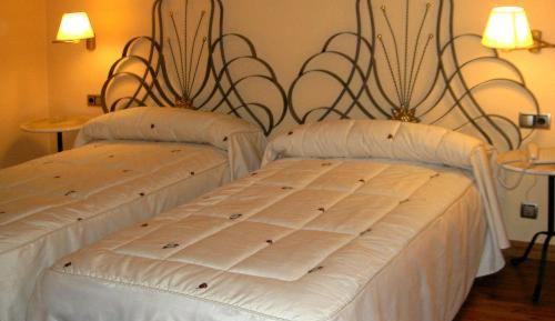 Twin Room with Spa Bath