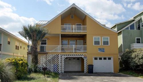 Four-Bedroom Holiday Home