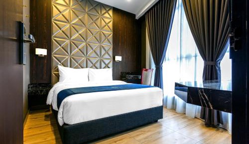 Standard Queen Room