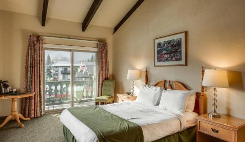 Queen Room - Not Pet Friendly (No Pets)
