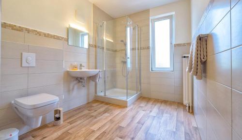 Single Room with Shared Shower and Toilet