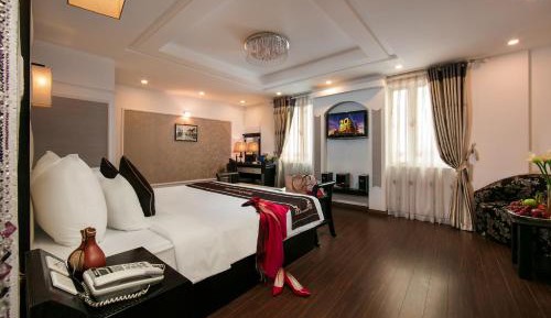 King Suite with City View