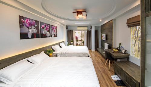 Deluxe Double or Twin Room with Balcony