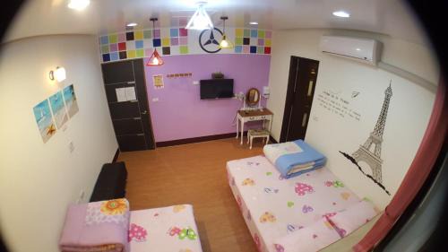 Quadruple Room with Private Bathroom