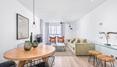 Three-Bedroom Apartment, Mallarme 4