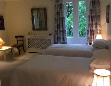 Twin Room with Private Bathroom