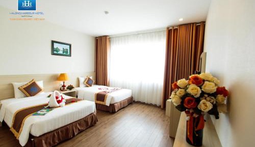Deluxe Room (2 Adults + 1 Child)