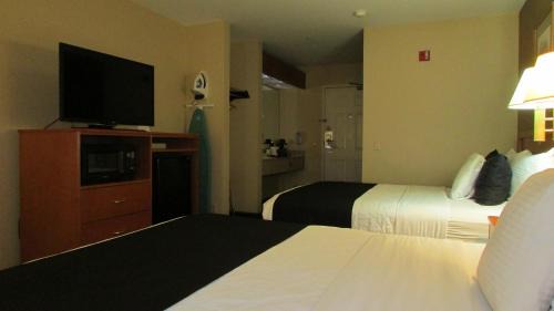 Queen Room with Two Queen Beds