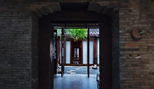 Double or Twin Room with Private Bathroom