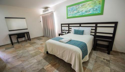 Deluxe Queen Room