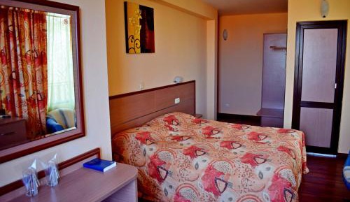 Single Room with Balcony and Sea View