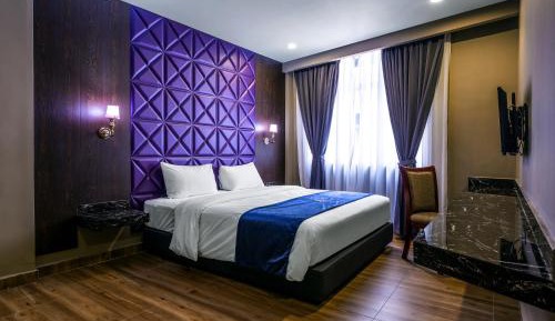 Superior King Room