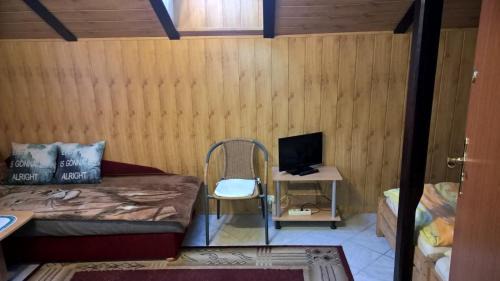 Triple Room with Private Bathroom