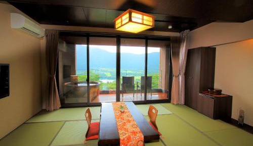 Japanese-Style Quadruple Room with Open-Air Bath