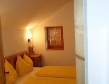 One-Bedroom Apartment (4 Adults)