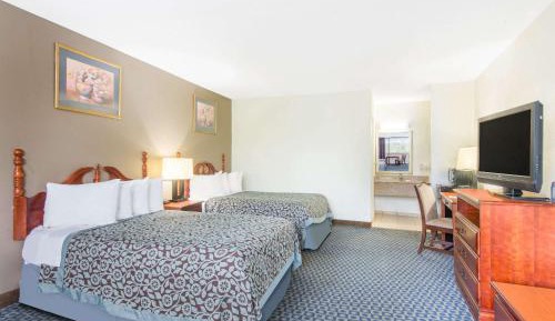 Deluxe Double Room with Two Double Beds - Non-Smoking