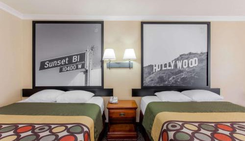 Queen Room with Two Queen Beds - Non-Smoking