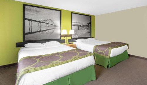 Queen Room with Two Queen Beds - Non-Smoking
