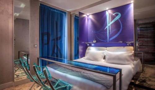 Standard Double Room with Massaging-Jet Shower
