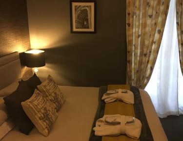 Superior Twin/Double Room with Bath