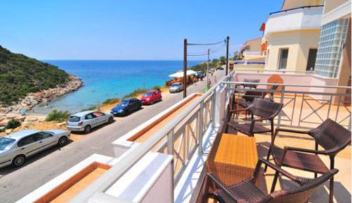 Studio Apartment with Sea View
