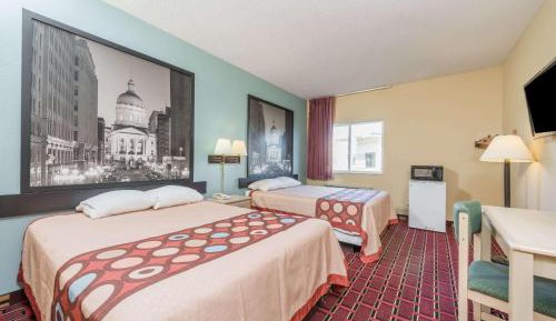 Queen Room with Two Queen Beds - Non-Smoking