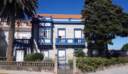 Seven-Bedroom House