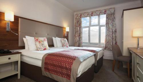 Twin Room with Sea View