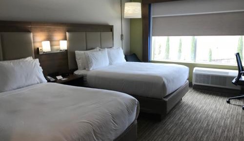 Standard Queen Room with Two Queen Beds