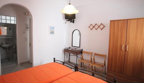 Superior Twin Room with Shared Kitchen
