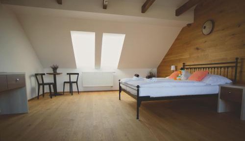 Twin Room with Bathroom