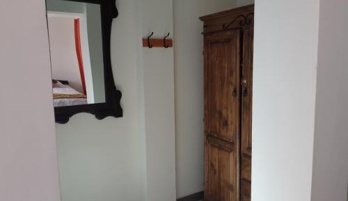 Twin Room with City View and Private Bathroom