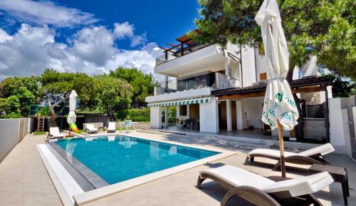Villa with Private Pool