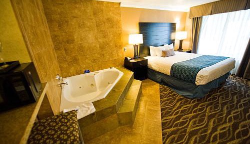 Executive King Suite with Spa Bath