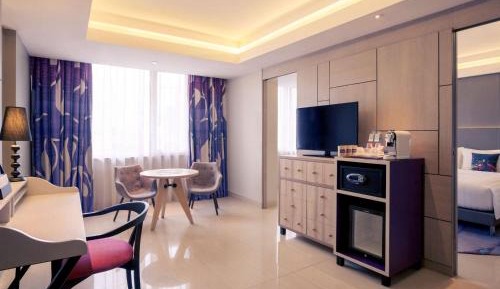 Deluxe Suite with Double Bed