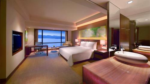 King Room with Sea View - Club Access