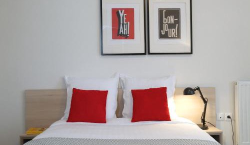 Studio (2 Adults)