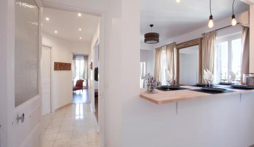 Apartment with Garden View