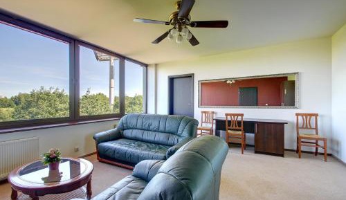 Two-Bedroom Suite