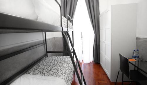 Budget Room with Bunk Bed and Private External Bathroom