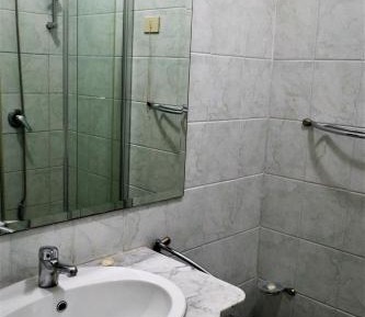 Economy Triple Room